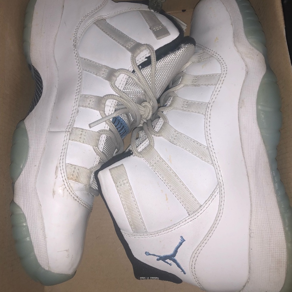 Jordan Retro 11 “Legend Blue”